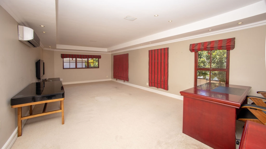 To Let 4 Bedroom Property for Rent in Nahoon Eastern Cape